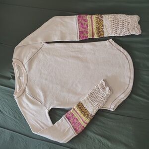 Free People NWOT Thermal Top Crochet Sleeves Cream Purple Tan Brown Size XS